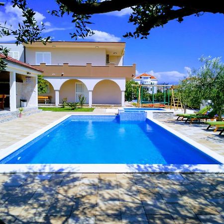 Apartment House Kastela With Heated Pool & Jacuzzi Exteriör bild