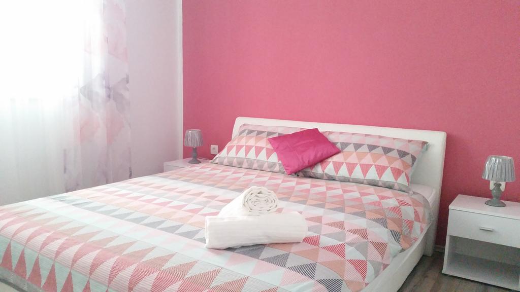 Apartment House Kastela With Heated Pool & Jacuzzi Exteriör bild