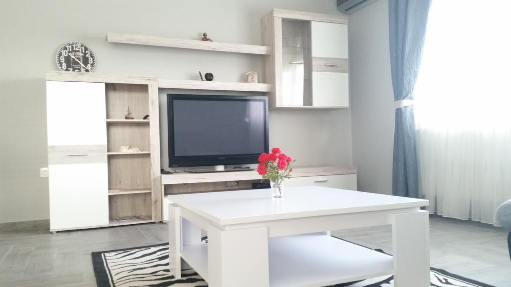 Apartment House Kastela With Heated Pool & Jacuzzi Exteriör bild